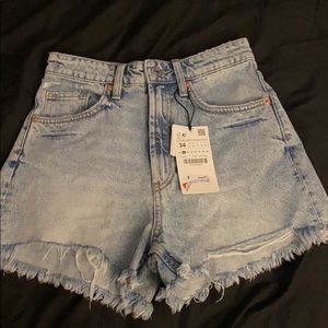Denim distressed shorts